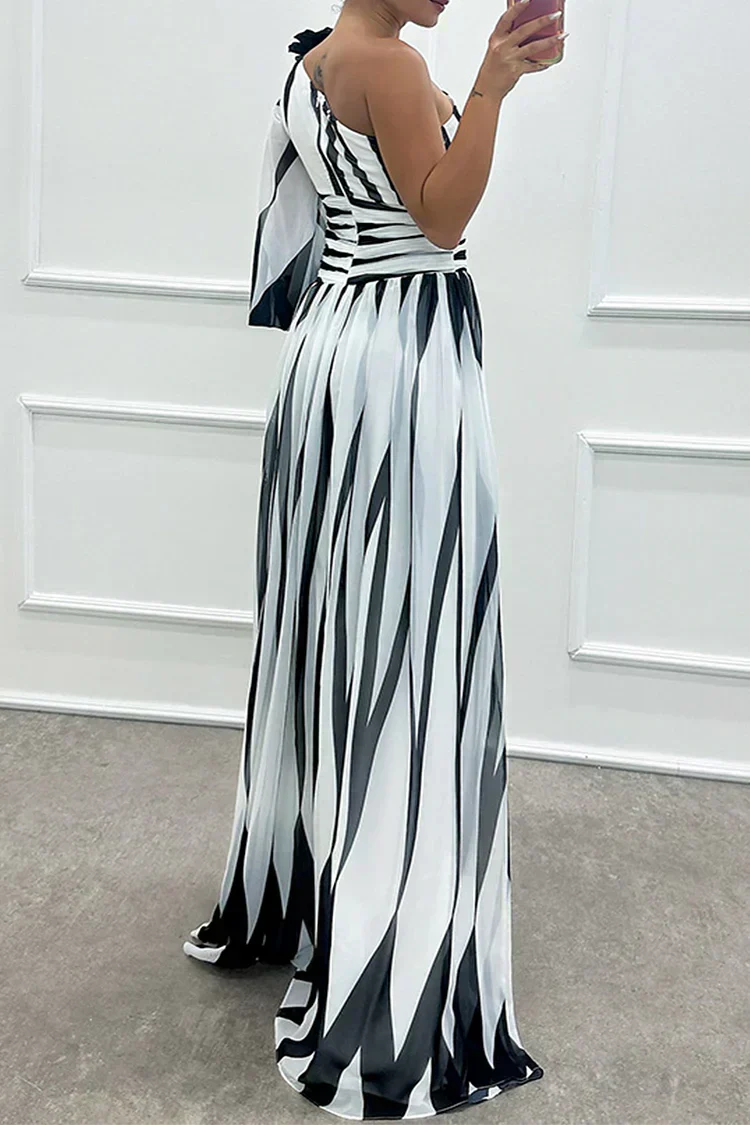 Shiloh - Elegante Gestreepte Maxi Jurk Met Één Schouder
