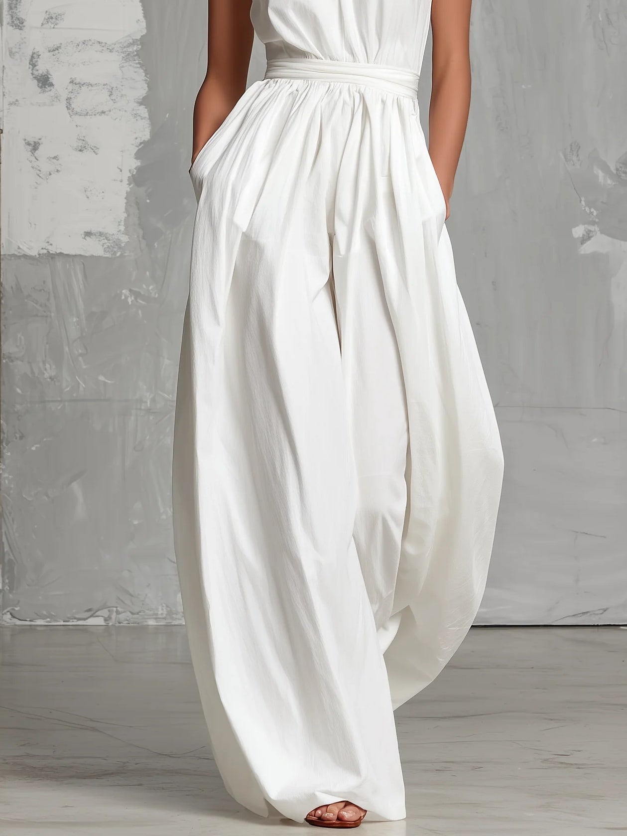 Witte Halter Nek Mouwloze Rugloze Jumpsuit