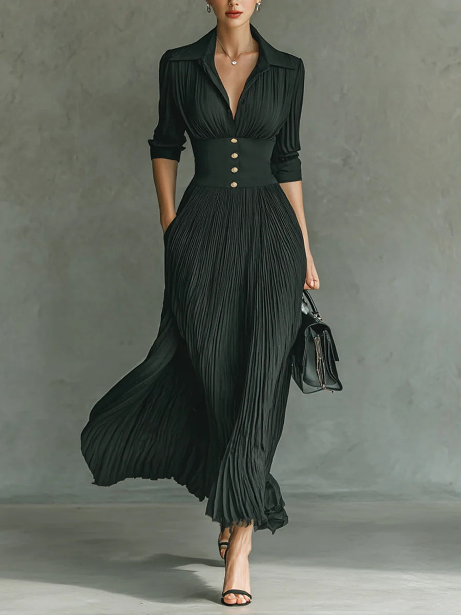 Elvira | Lange geplooide jurk met revers en hoge taille